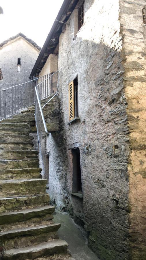 Il Fiume Di Fianco. Appartamento Alta Valsesia Mollia Eksteriør billede